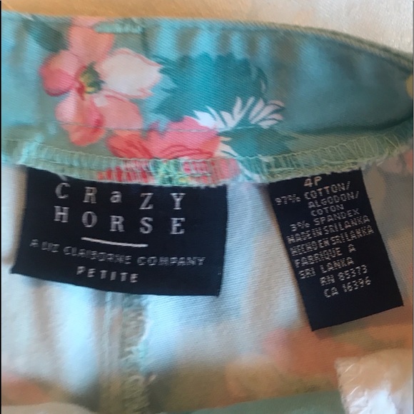 Crazy Horse/Liz Claiborne Petite Capris Sz 4 - Picture 2 of 7